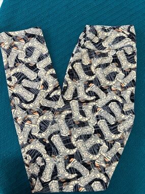 LuLaRoe Leggings with Black, White & Tan Western Boot Print